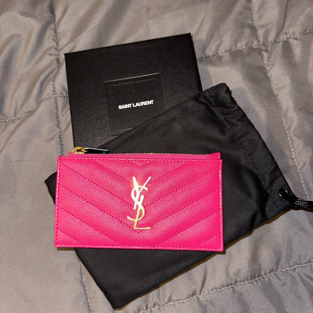 SOLD ON ANOTHER PLATFORM